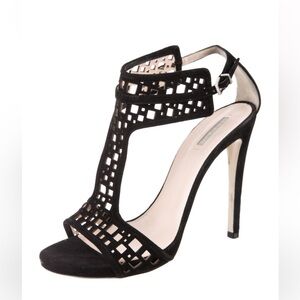 Giorgio Armani
Cutout Suede Sandals Size: IT 39